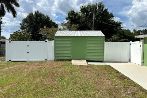 Villa ou maison à vendre à Punta Gorda, Floride: 2 chambres, 68.38 m2 № 2216902 - photo 30