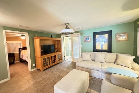 Villa ou maison à vendre à Punta Gorda, Floride: 2 chambres, 68.38 m2 № 2216902 - photo 10