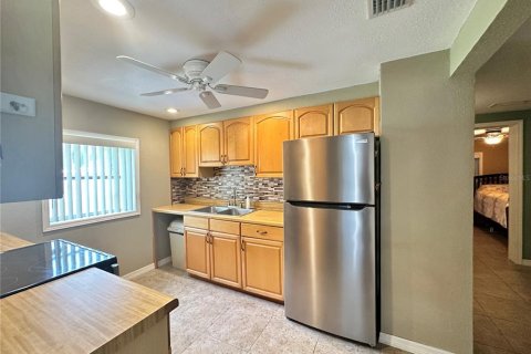 Villa ou maison à vendre à Punta Gorda, Floride: 2 chambres, 68.38 m2 № 2216902 - photo 7