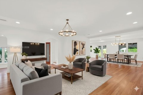 Villa ou maison à louer à Miami, Floride: 5 chambres, 309.18 m2 № 2008762 - photo 8