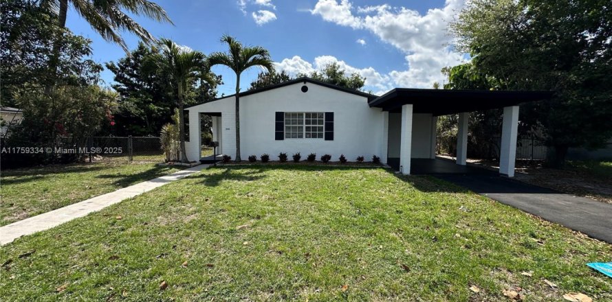 House in Miami Gardens, Florida 3 bedrooms, 89.19 sq.m. № 1714117