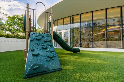 Copropriété à vendre à Miami, Floride: 4 chambres, 268.95 m2 № 1949955 - photo 26