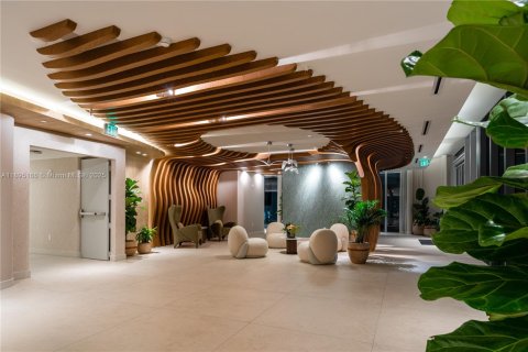 Copropriété à vendre à Miami, Floride: 4 chambres, 268.95 m2 № 1949955 - photo 13