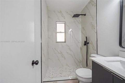 Купить виллу или дом в Майами-Гарденс, Флорида 4 спальни, 130.25м2, № 1996936 - фото 18