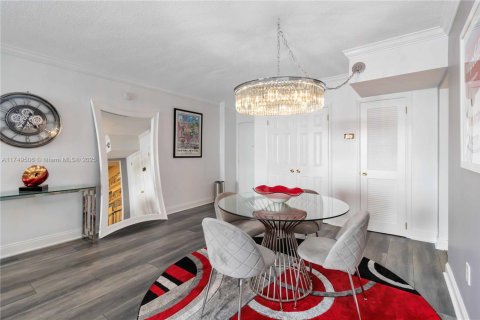 Condo in Palm Beach, Florida, 1 bedroom  № 1729362 - photo 3
