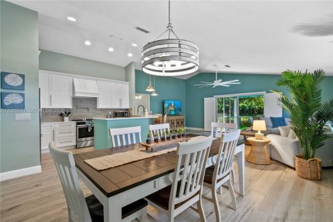 Villa ou maison à vendre à Jupiter, Floride: 3 chambres, 165.64 m2 № 2066339 - photo 4