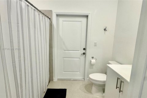 Снять в аренду коммерческую недвижимость в Хомстед, Флорида 1 спальня, № 2050851 - фото 10