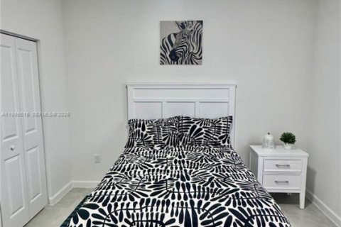 Снять в аренду коммерческую недвижимость в Хомстед, Флорида 1 спальня, № 2050851 - фото 13