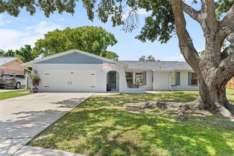 House in Sarasota, Florida 3 bedrooms, 138.8 sq.m. № 1849510 - photo 1