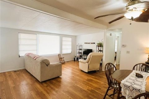 Appartement à louer à Bradenton, Floride: 2 chambres, 39.95 m2 № 2103418 - photo 4