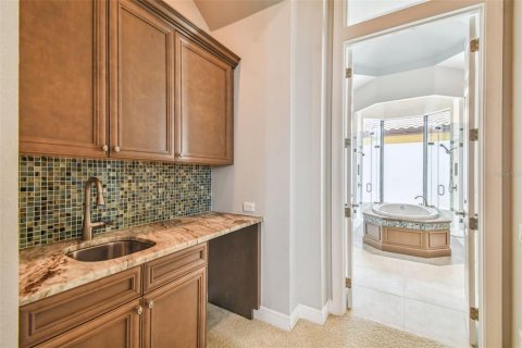 House in Thonotosassa, Florida 5 bedrooms, 544.31 sq.m. № 1202216 - photo 20
