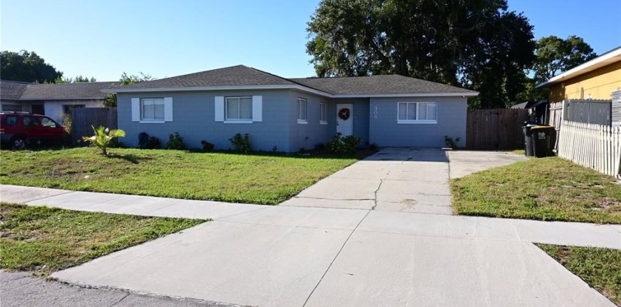 Villa ou maison à Winter Haven, Floride 4 chambres, 148.55 m2 № 2143986