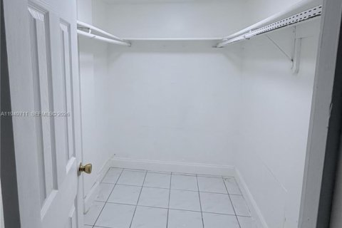 Снять в аренду виллу или дом в Хайалиа Гарденс, Флорида 2 спальни, 89.19м2, № 2005399 - фото 13