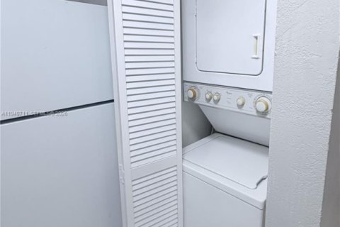 Снять в аренду виллу или дом в Хайалиа Гарденс, Флорида 2 спальни, 89.19м2, № 2005399 - фото 5