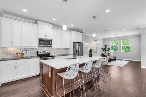 Adosado en venta en Tampa, Florida, 3 dormitorios, 172.05 m2 № 1877231 - foto 6