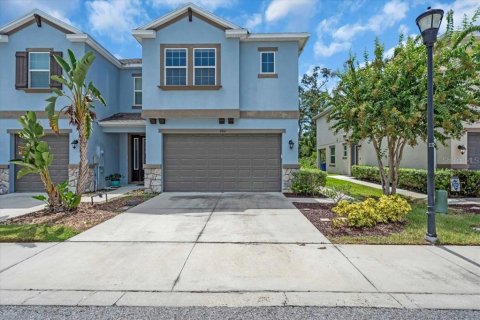 Adosado en venta en Tampa, Florida, 3 dormitorios, 172.05 m2 № 1877231 - foto 1