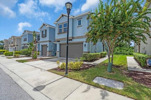 Adosado en venta en Tampa, Florida, 3 dormitorios, 172.05 m2 № 1877231 - foto 2
