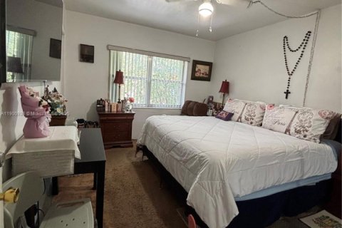 Condo in Miami Springs, Florida, 1 bedroom  № 1951490 - photo 11