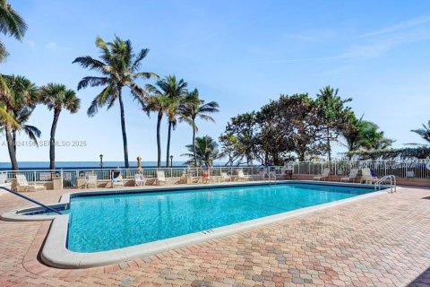 Condominio en alquiler en Hillsboro Beach, Florida, 2 dormitorios, 92.9 m2 № 1982224 - foto 23