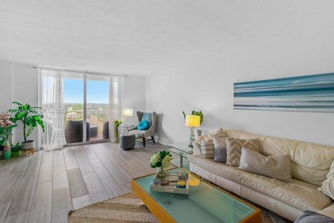 Condominio en alquiler en Hillsboro Beach, Florida, 2 dormitorios, 92.9 m2 № 1982224 - foto 4