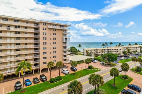 Condominio en alquiler en Hillsboro Beach, Florida, 2 dormitorios, 92.9 m2 № 1982224 - foto 2