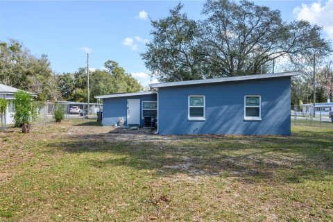House in Orlando, Florida 3 bedrooms, 124.58 sq.m. № 1565055 - photo 6