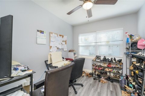 House in Orlando, Florida 3 bedrooms, 124.58 sq.m. № 1565055 - photo 25