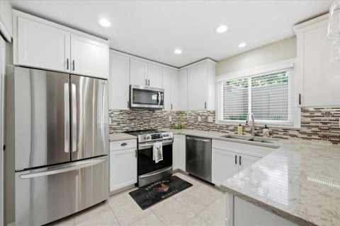 Copropriété à vendre à Tampa, Floride: 3 chambres, 148.83 m2 № 2116014 - photo 8