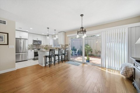 Copropriété à vendre à Tampa, Floride: 3 chambres, 148.83 m2 № 2116014 - photo 11
