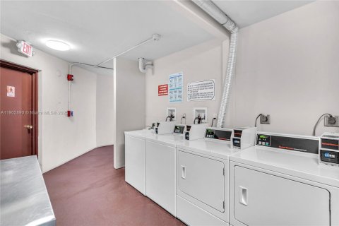 Снять в аренду кондоминиум в Авентура, Флорида 1 спальня, 68.84м2, № 2013830 - фото 8