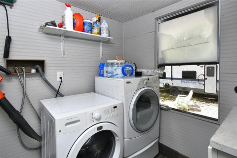 House in Fort Myers, Florida 2 bedrooms № 1772505 - photo 27