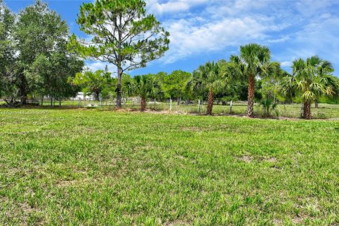 House in Fort Myers, Florida 2 bedrooms № 1772505 - photo 13
