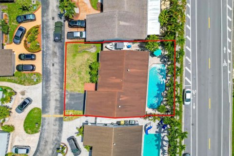 Купить виллу или дом в Майами, Флорида 4 спальни, 168.15м2, № 2005442 - фото 6