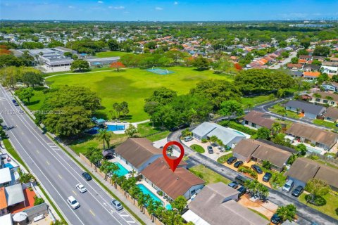 Купить виллу или дом в Майами, Флорида 4 спальни, 168.15м2, № 2005442 - фото 8