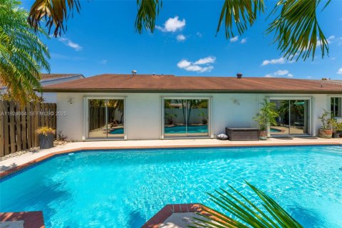 Купить виллу или дом в Майами, Флорида 4 спальни, 168.15м2, № 2005442 - фото 9