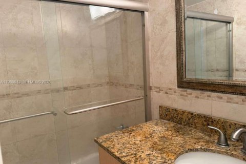 Купить кондоминиум в Авентура, Флорида 1 спальня, 71.16м2, № 2051628 - фото 9