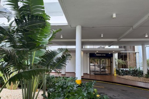 Купить кондоминиум в Авентура, Флорида 1 спальня, 71.16м2, № 2051628 - фото 13