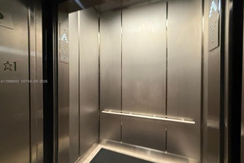 Купить кондоминиум в Авентура, Флорида 1 спальня, 71.16м2, № 2051628 - фото 18