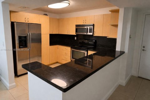 Купить кондоминиум в Авентура, Флорида 1 спальня, 71.16м2, № 2051628 - фото 4
