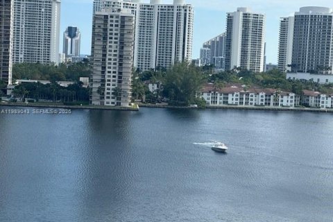 Купить кондоминиум в Авентура, Флорида 1 спальня, 71.16м2, № 2051628 - фото 2