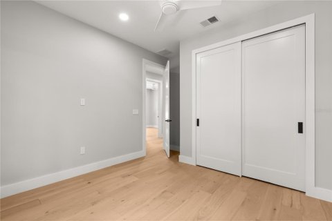 Casa en venta en Orlando, Florida, 5 dormitorios, 300.82 m2 № 1883372 - foto 29