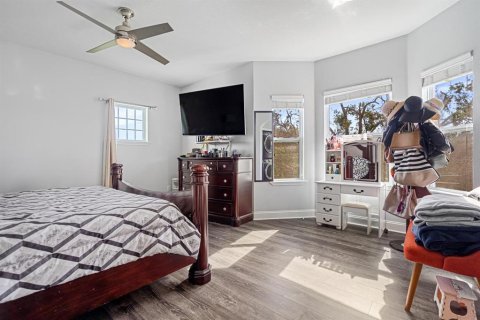 Villa ou maison à vendre à Tampa, Floride: 4 chambres, 237.83 m2 № 1815108 - photo 27