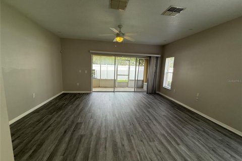 Adosado en alquiler en Tampa, Florida, 3 dormitorios, 130.99 m2 № 1917610 - foto 11