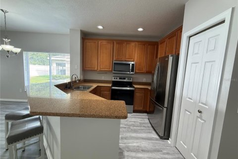 Adosado en alquiler en Tampa, Florida, 3 dormitorios, 130.99 m2 № 1917610 - foto 7