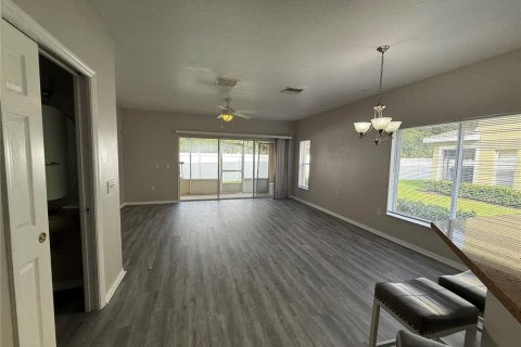 Adosado en alquiler en Tampa, Florida, 3 dormitorios, 130.99 m2 № 1917610 - foto 8