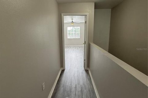 Townhouse in Tampa, Florida 3 bedrooms, 130.99 sq.m. № 1917610 - photo 23