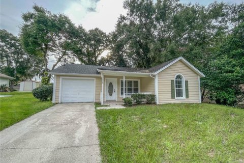Casa en venta en Inverness, Florida, 2 dormitorios, 98.48 m2 № 1903464 - foto 1