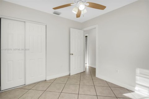 Снять в аренду виллу или дом в Холливуд, Флорида 3 спальни, 127.46м2, № 2033307 - фото 10