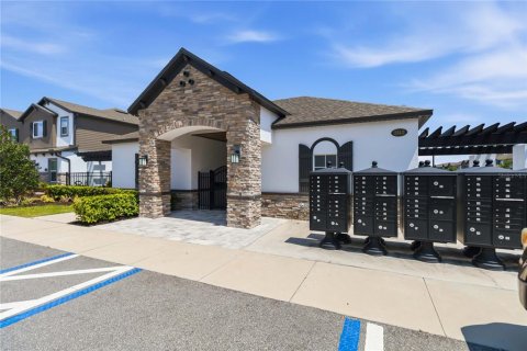 Townhouse in TOWNS AT LAKE MONROE COMMONS in Sanford, Florida 3 bedrooms, 147.44 sq.m. № 2400134 - photo 28