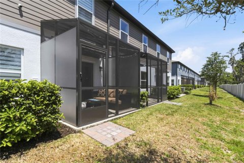 Townhouse in TOWNS AT LAKE MONROE COMMONS in Sanford, Florida 3 bedrooms, 147.44 sq.m. № 2400134 - photo 26